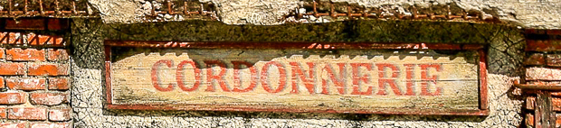 Hölzernes Ladenschild Cordonnerie. Foto: Marcel Ackle
