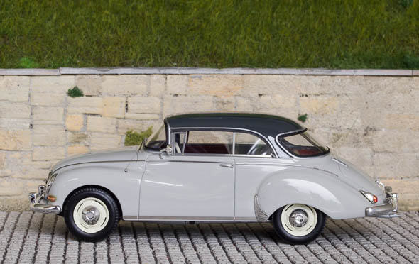 Auto Union 1000 S von MO-Miniatur,1:32. Foto: Friedhelm Weidelich