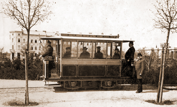 Siemens Straßenbahn Lichterfelde 1881. Foto: Siemens Historical Institute