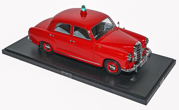 Ponton-Mercedes als Brandmeisterwagen in 1:32 von Mo-Miniatur