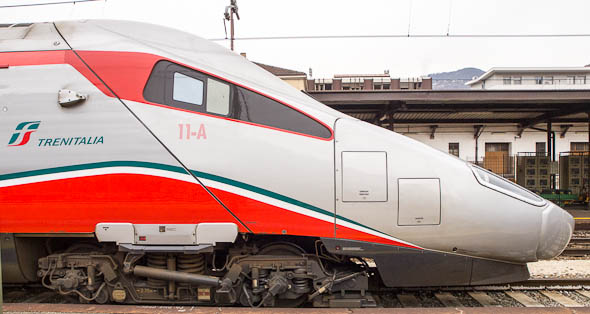 Neigezug Frecciargento (Silberpfeil) der Trenitalia 