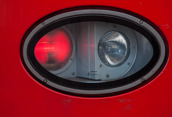 Lampen an S-Bahn-Zug